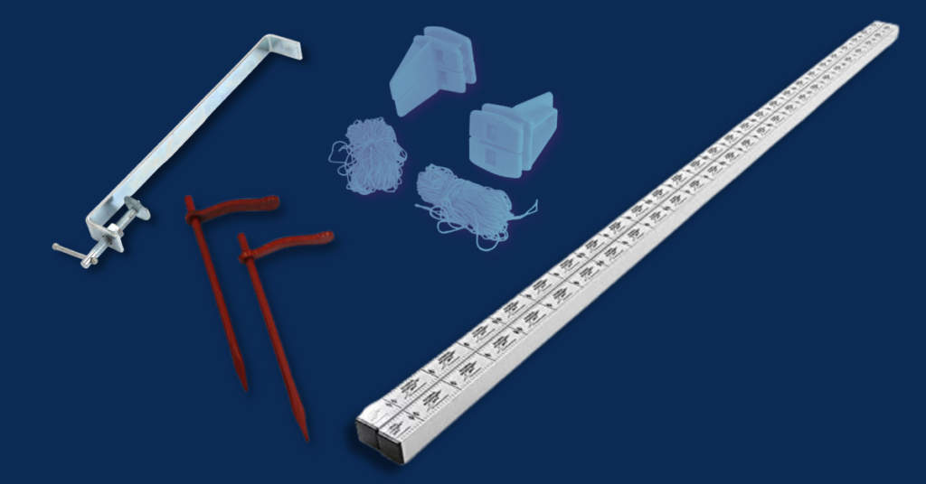 A picture showing a profile set: extra long aluminium profile, dutch pins clamps, corner blocks and line. 